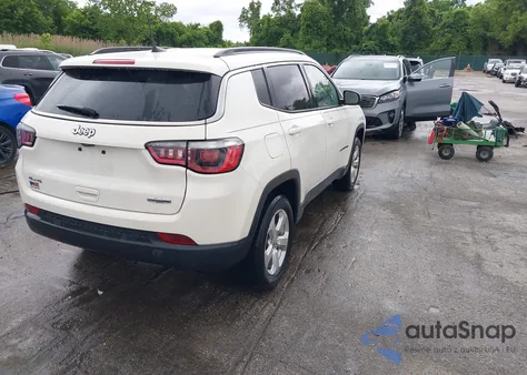 2018 Jeep Compass Latitude 4X4 from USA, damaged, VIN 3C4NJDBB9JT492587